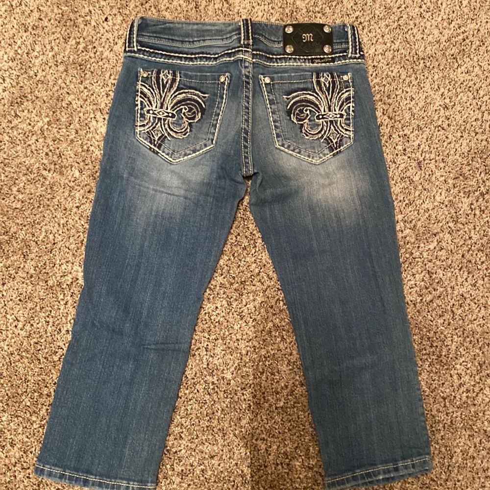 Miss me capris size 28